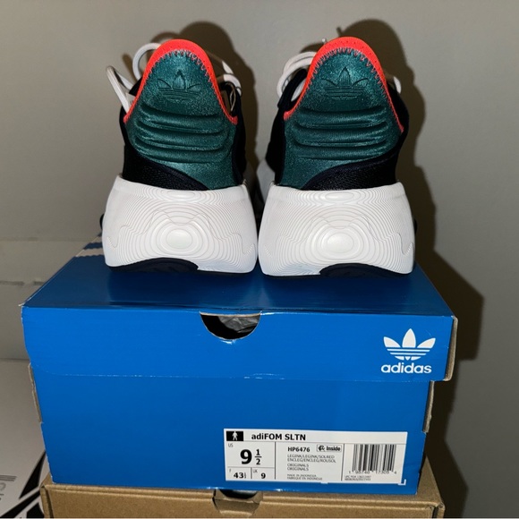 Adidas adifom sltn brand new size 9.5 - Picture 2 of 3